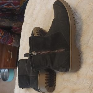 Sorel winter ankle boots